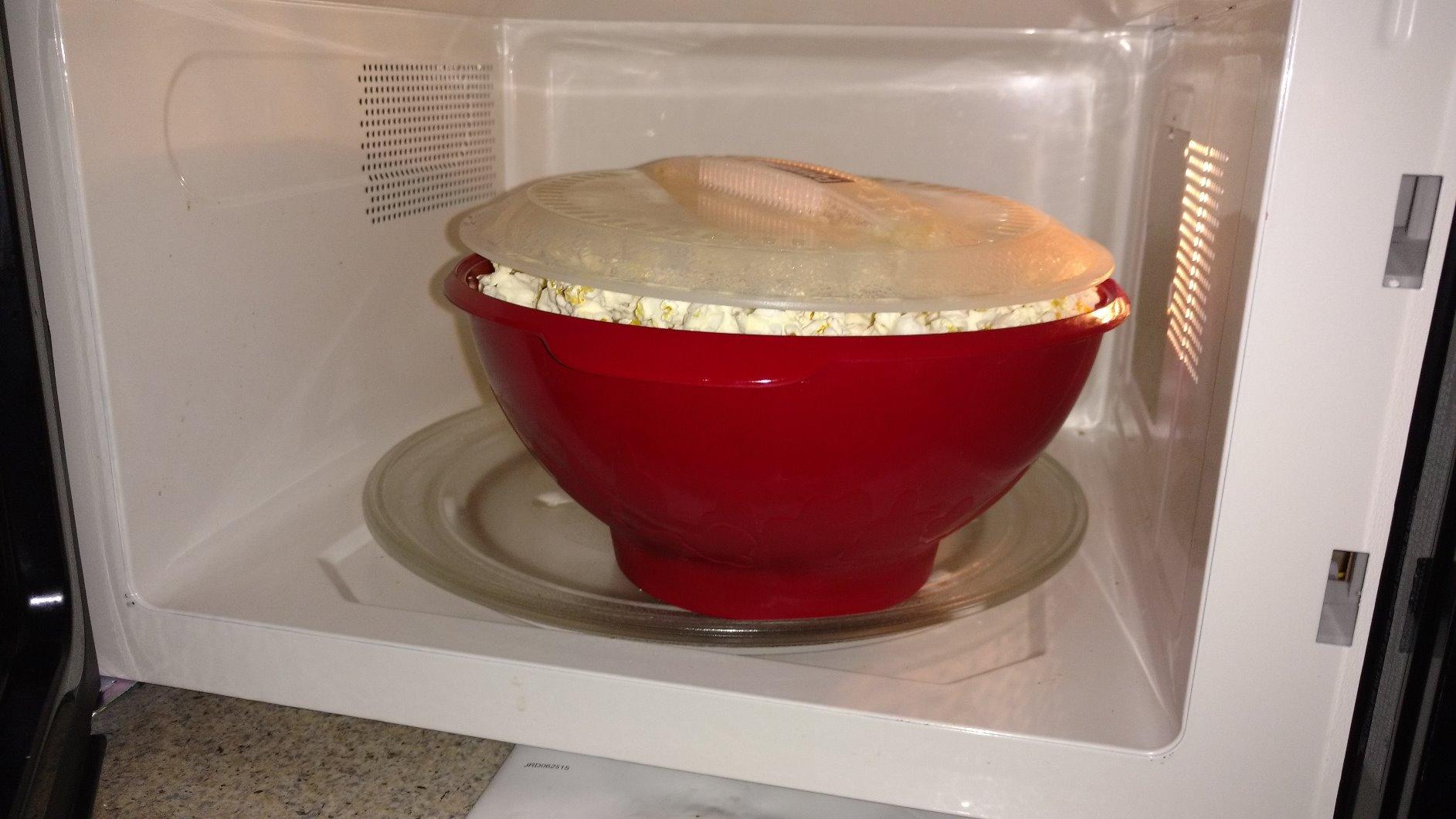 Presto 04830 PowerPop Microwave Multi-Popper customer photo 2