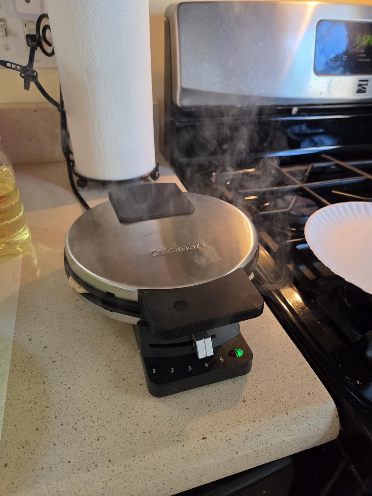 Cuisinart Waffle Maker, 1250W Round Classic Waffle Iron, 5-Setting Adjustable Browning Control, WMR-CAP2, Brushed Stainless customer photo 2