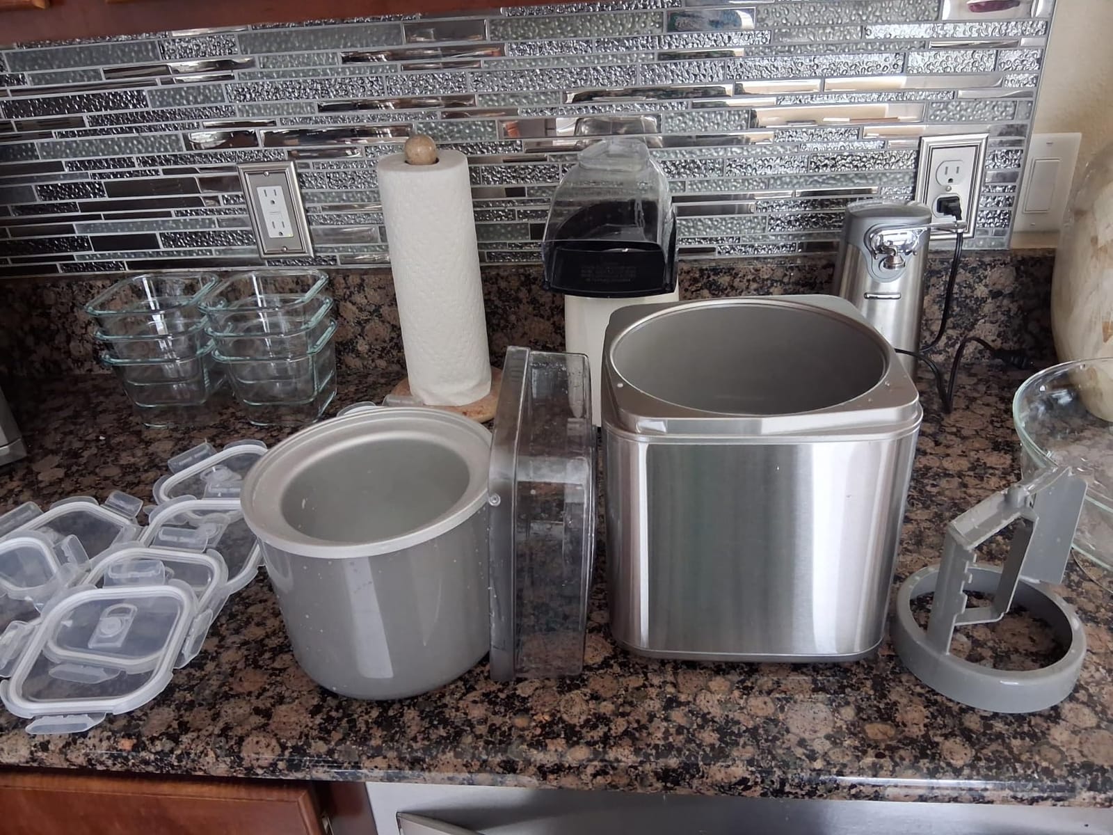 Cuisinart Ice Cream Maker Machine, Fully Automatic, Stainless Steel, 2 qt, ICE-30BCP1ES customer photo 1