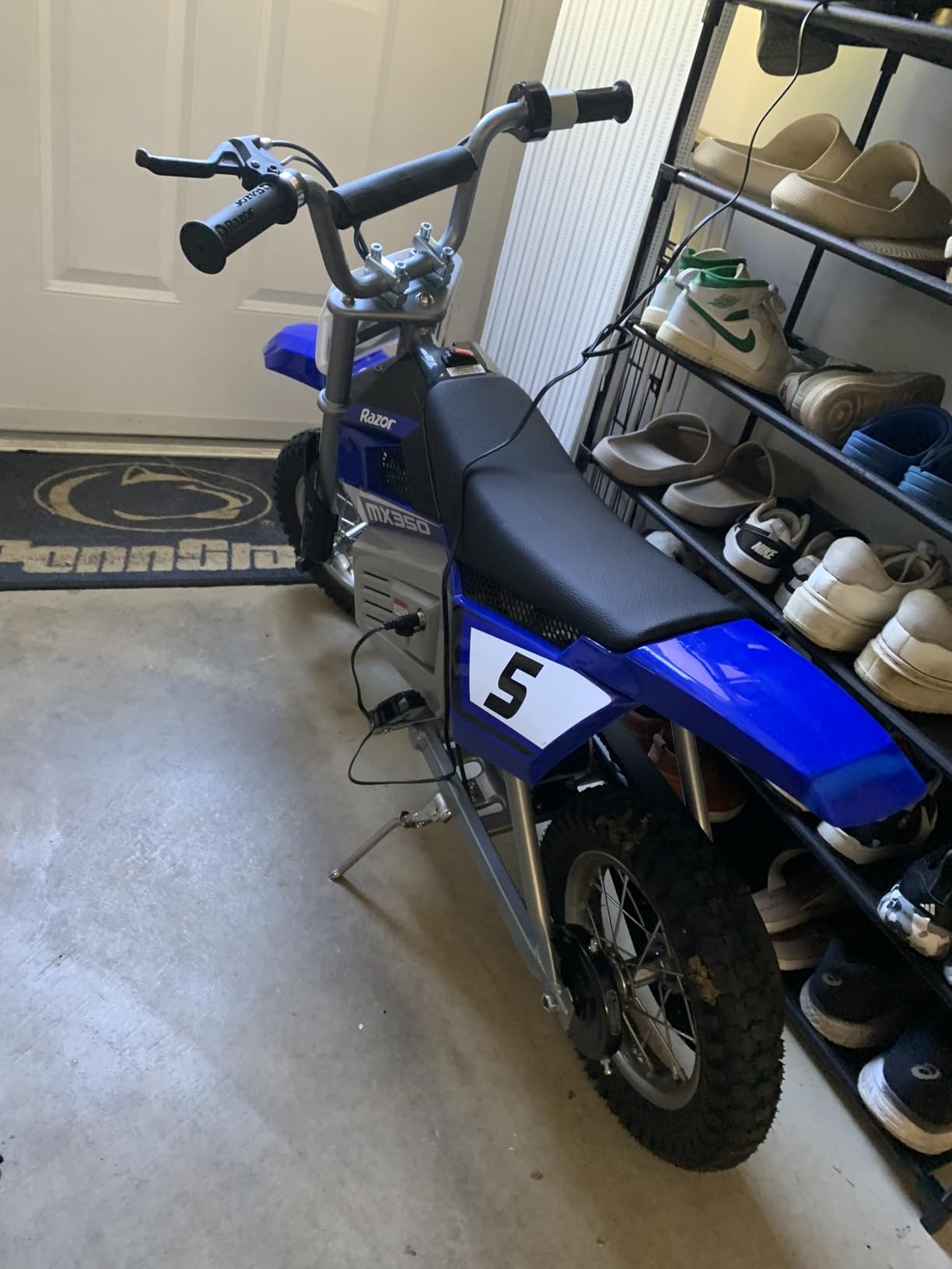 Razor Dirt Rocket MX350 eBike | Electric Motorcycle | Iconic Wheeled Ride-On For Kids Age 8+ | High Torque, Rear Chain Drive | 350W/24V Motor | Up To 14 MPH, 30 Mins; 140 Lbs customer photo 1