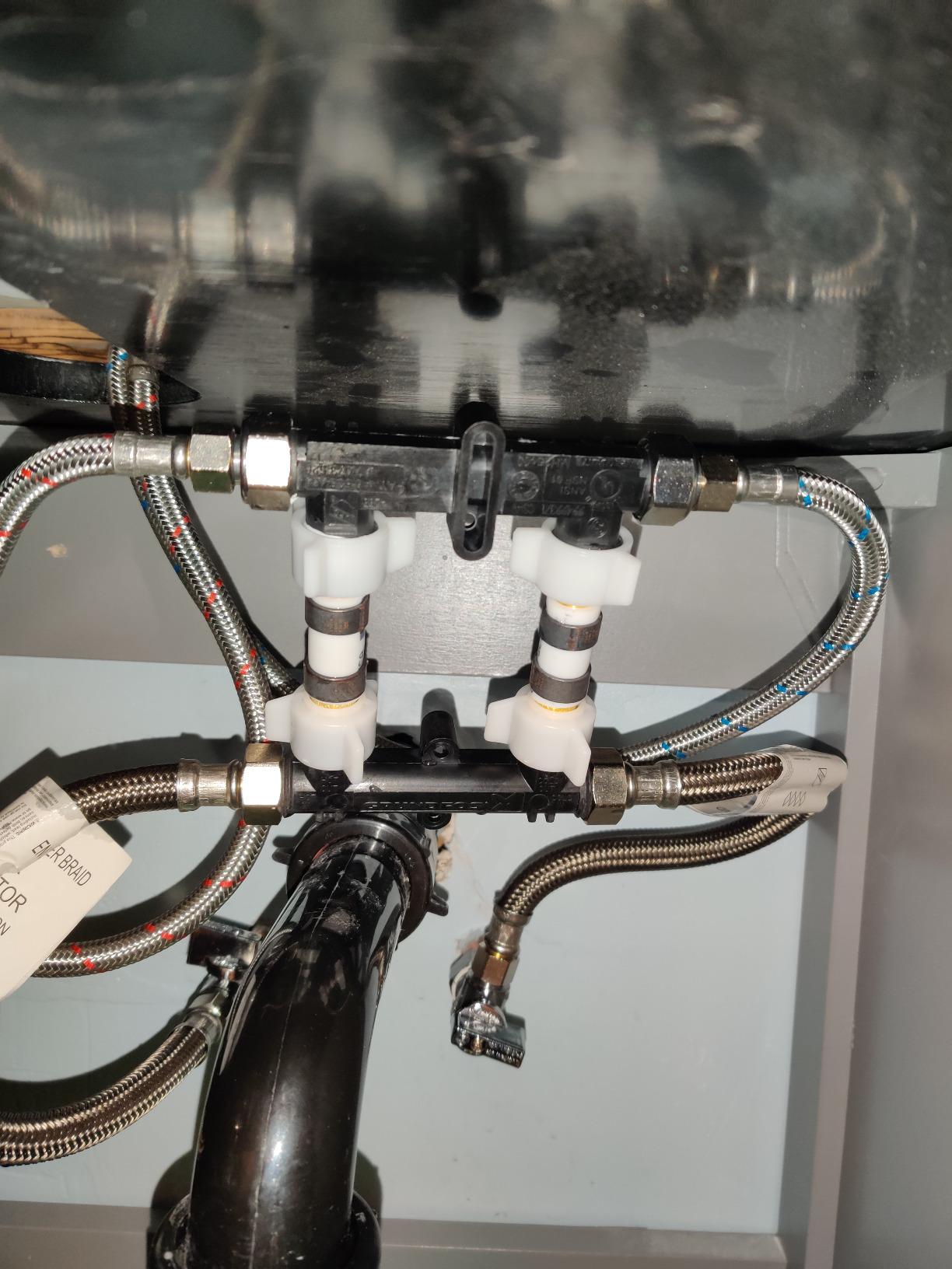 Watts Hot Water Recirculation System with Programmable Timer for Tank Water Heaters, Instant Hot Water, 120V Pump, 10 ft Cord, 2 Adapters, Sensor Valve, Mounting Screws, 2 Supply Lines (0955800) customer photo 1