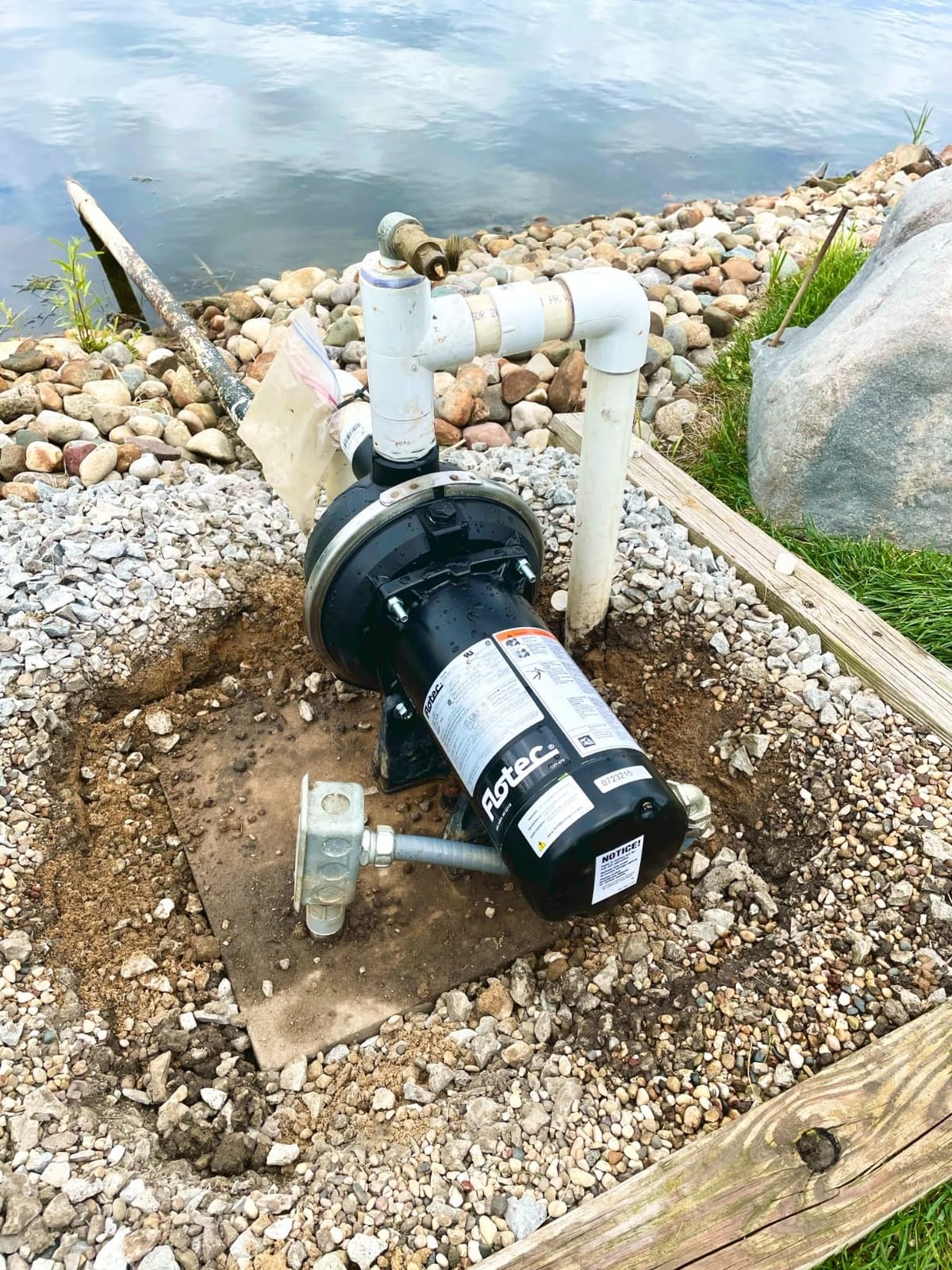 Flotec 1-1/2 HP 4020 gph Thermoplastic Sprinkler Pump customer photo 1