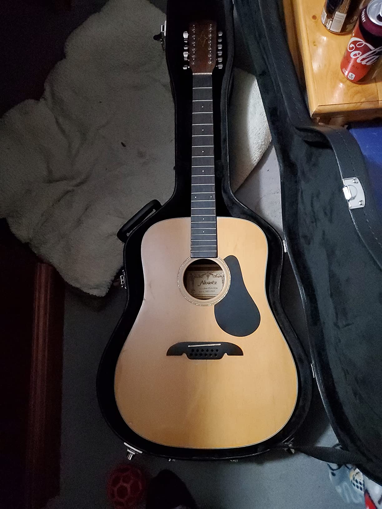 Gator Cases Traditonal Series Hard-Shell Wood Case for 6 or 12-String Dreadnought Style Acoustic Guitars, (GWE-DREAD 12) customer photo 2