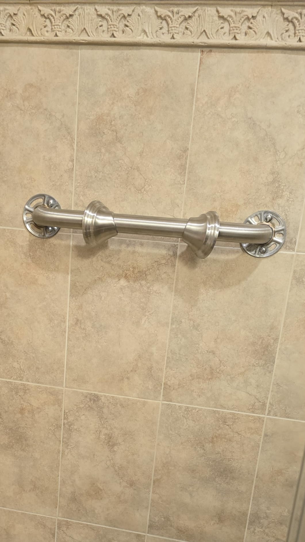 Moen LR8716D3BN 16-in Brushed Nickel Grab Bar | Concealed Screws customer photo 1