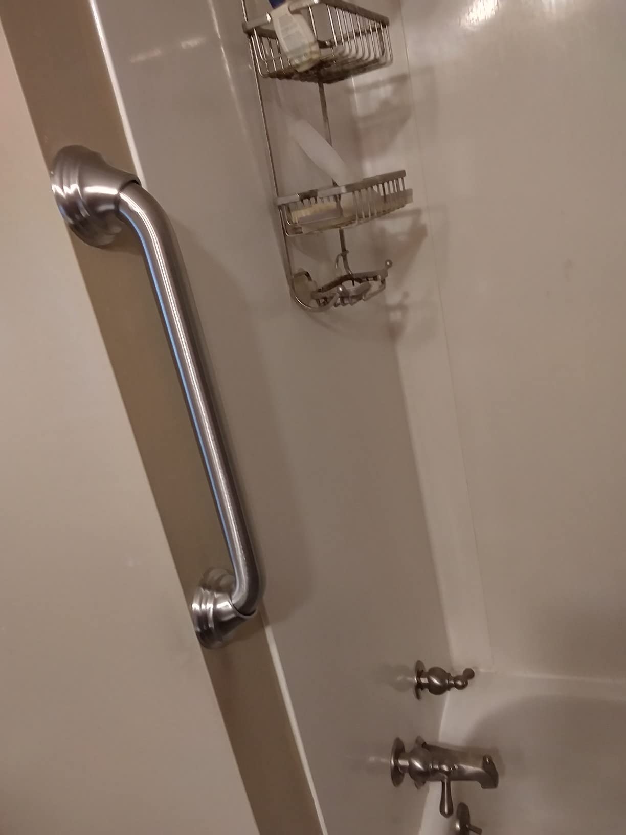 Moen LR8716D3BN 16-in Brushed Nickel Grab Bar | Concealed Screws customer photo 2
