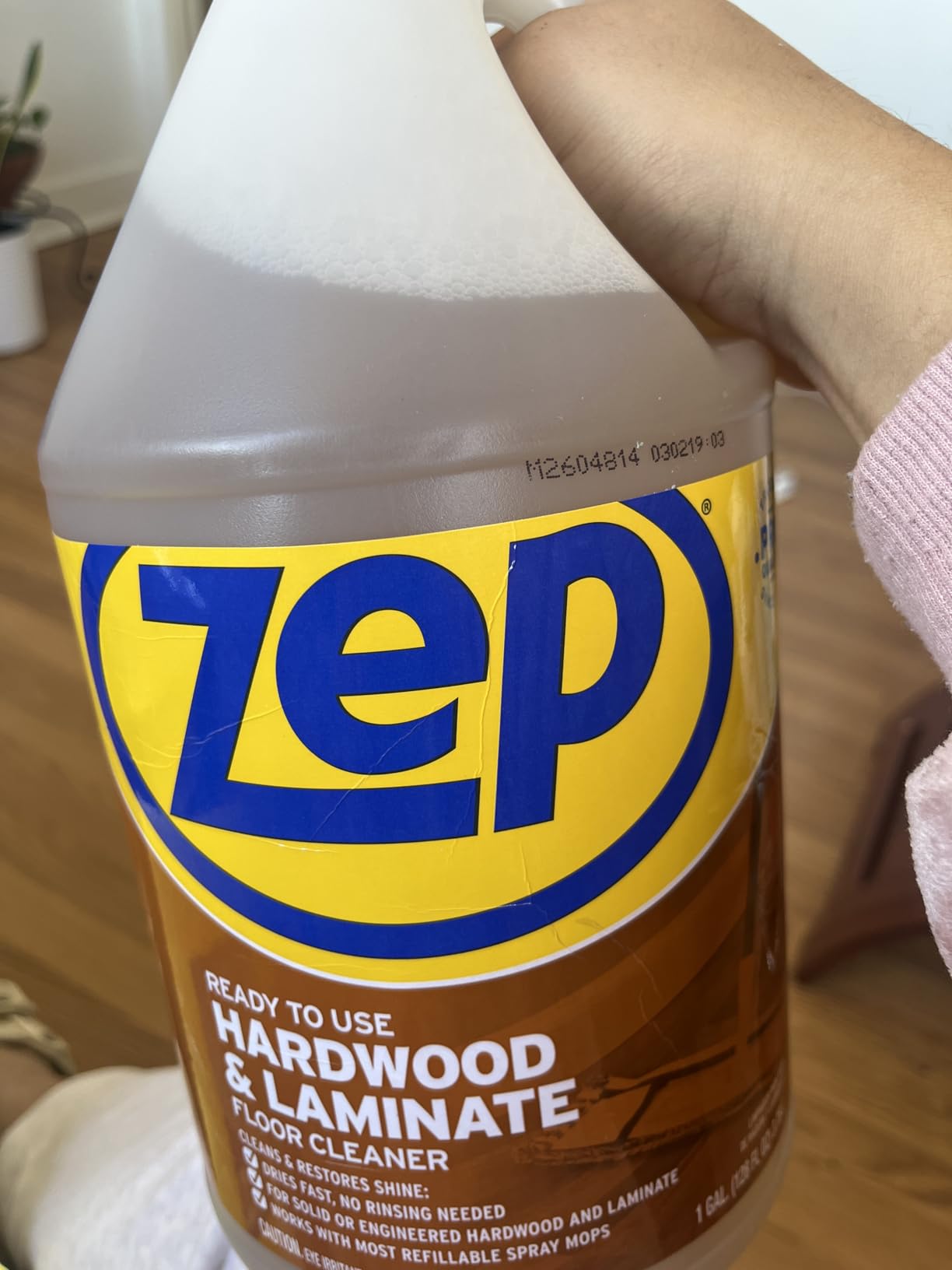 ZEP Ready-to-Use Hardwood and Laminate Floor Cleaner, Clear customer photo 2