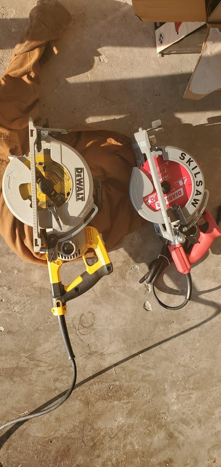 DEWALT Circular Saw, 6-1/2-Inch, TrackSaw Kit (DWS520K) customer photo 2
