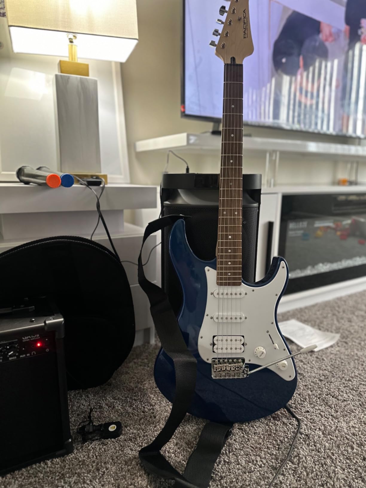 Yamaha GigMaker EG Electric Guitar Pack with Amplifier, Gig Bag, Tuner, Cable, Strap and Picks customer photo 2