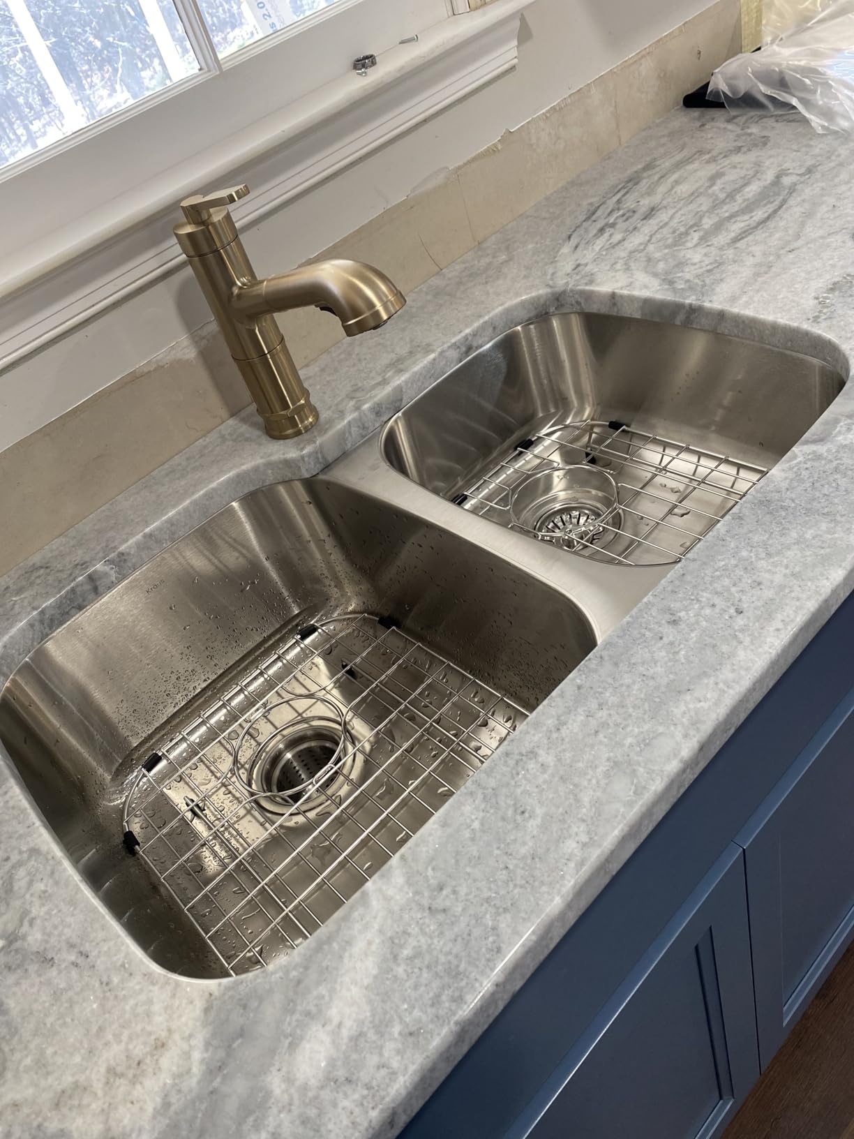 KRAUS Premier 32-inch Undermount 60/40 Double Bowl 18-Gauge Stainless Steel Kitchen Sink KBU24 customer photo 2