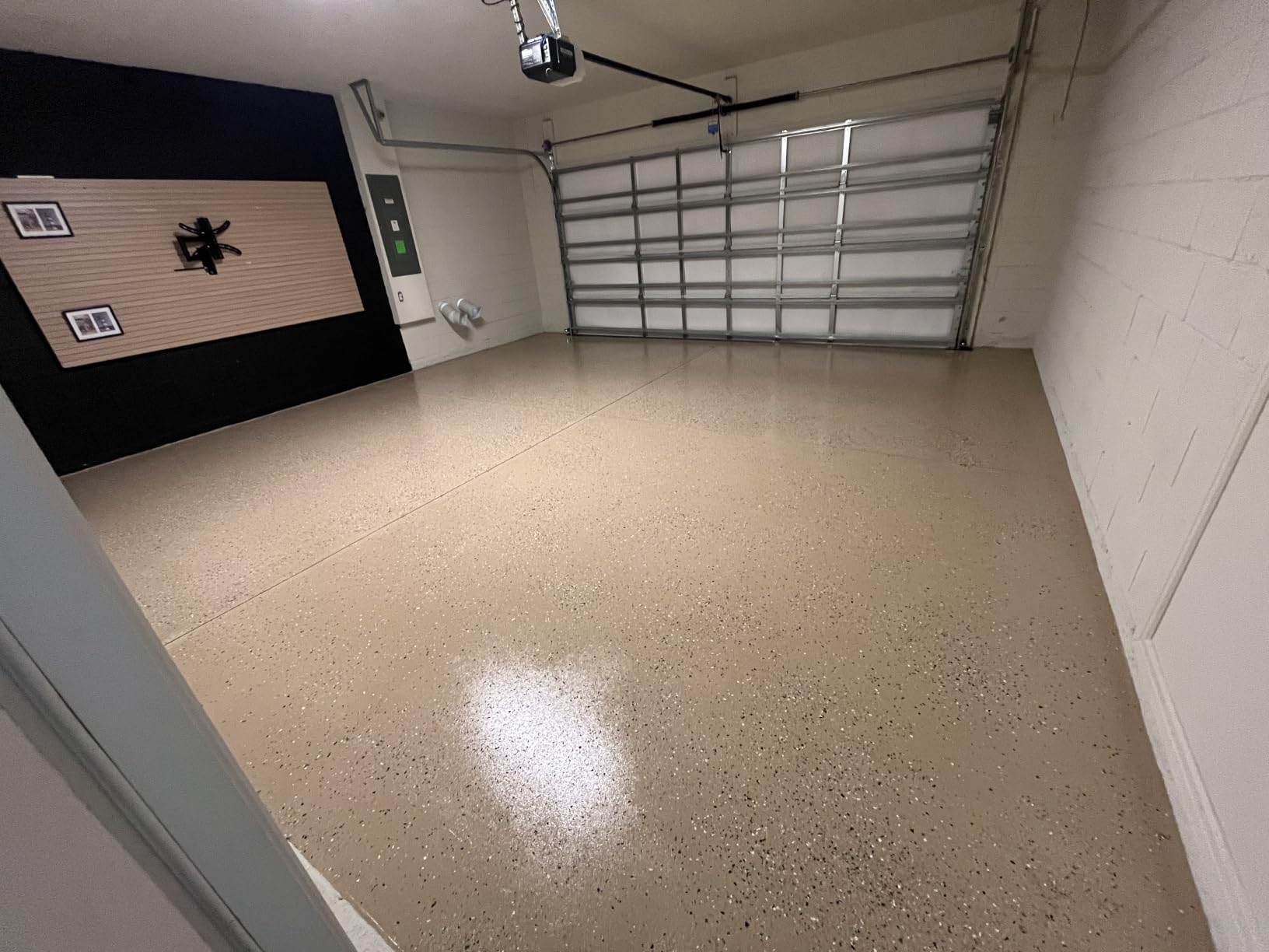 Rust-Oleum EpoxyShield Gloss Gray Garage Floor Coating Kit | 1 Car, Hot Tire And Chemical Resistant, Professional Finish customer photo 2