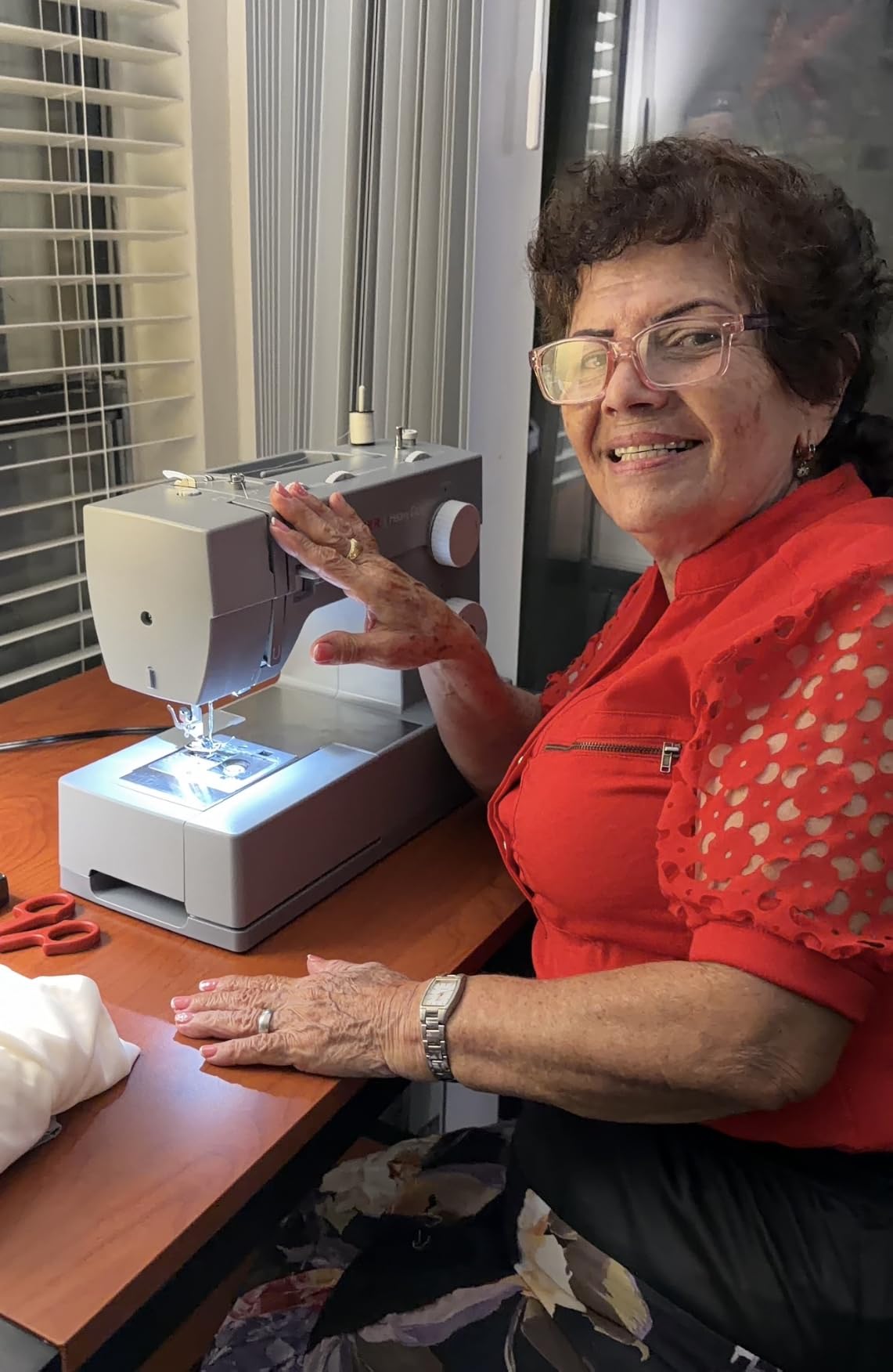 SINGER 4411 High Speed Heavy Duty Sewing Machine with Accessories customer photo 1