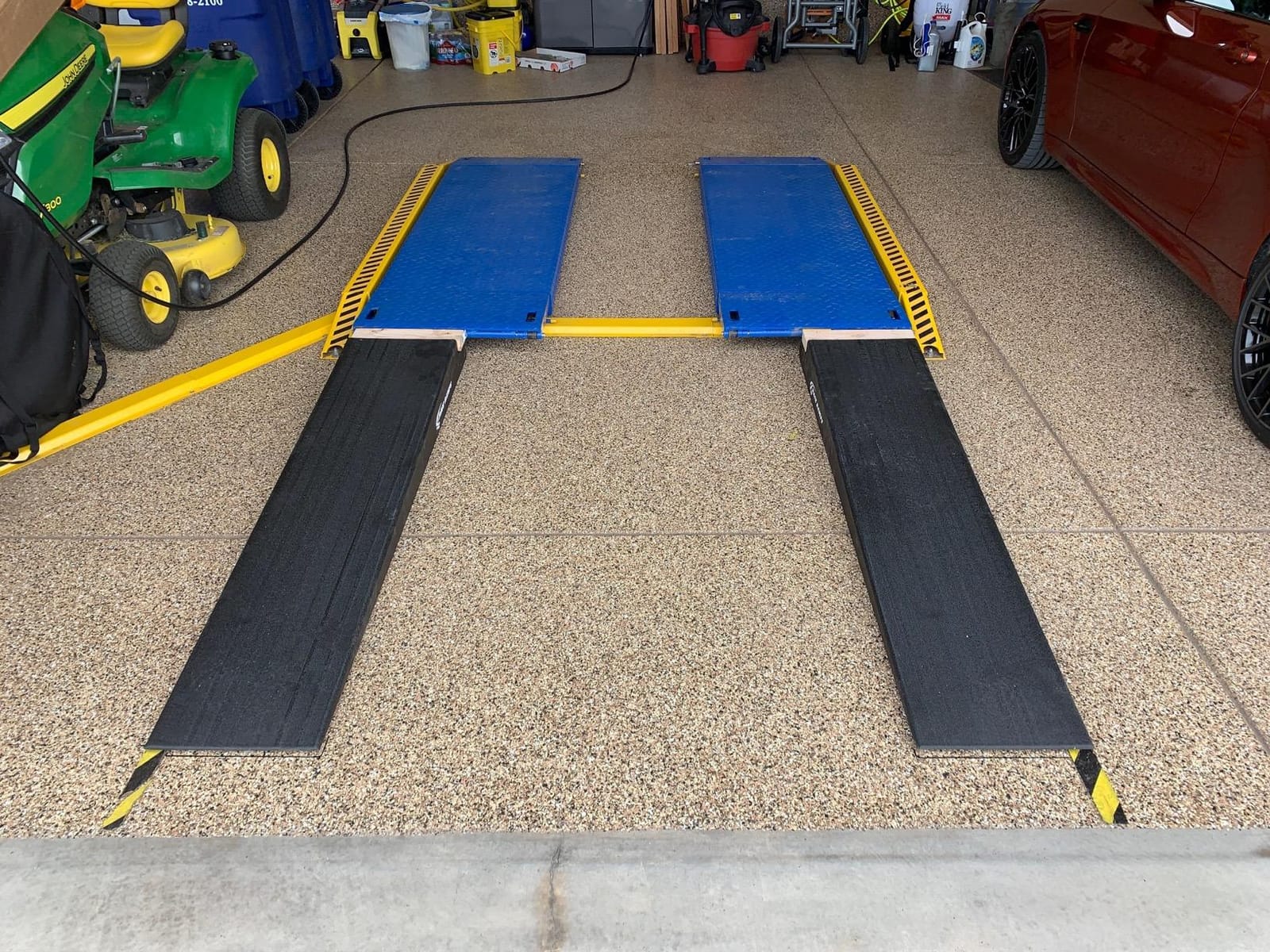 Race Ramps Foam Trailer Loading Ramps for Low-Profile Cars, 5 in H, Pair - Solid High-Density Foam with Anti-Slip Coating Flattens the Approach Angle so Low Bumpers Clear, Lightweight and Non-Scratch customer photo 1