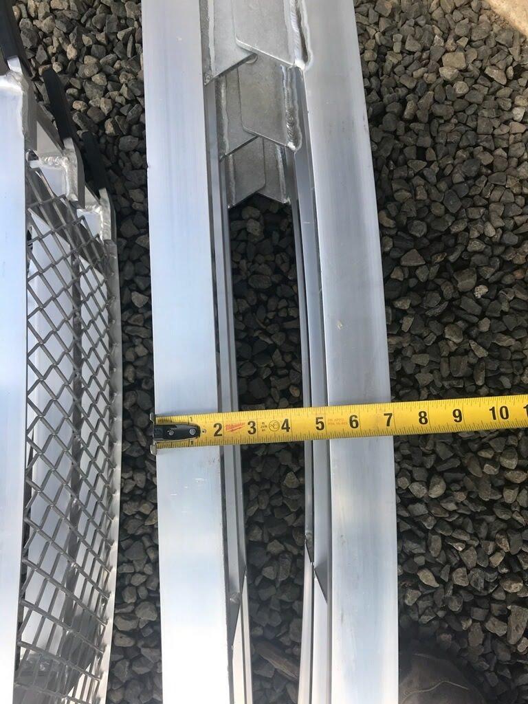 Yutrax 89-inch Folding Aluminum Truck, UTV/ATV, Motorcycle Loading Arch Ramps - Pair, 1500lb Capacity customer photo 2