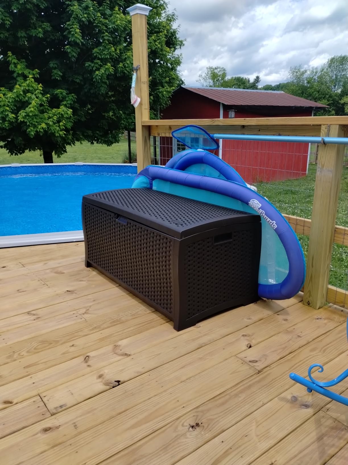 Suncast Outdoor Storage Box - 73 Gallon Mocha Brown Deck Box for Patio, weather-resistant Outdoor Storage Bench, Resin Wicker Style, Heavy-Duty, Lockable Lid for Cushions, Shoes, Pool & Garden Gear customer photo 1