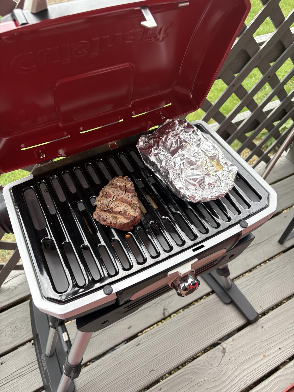 Cuisinart Gas Grill w/VersaStand, Petite Gourmet, Portable, 5,500 BTU | Compact propane grill with 150 sq. in. surface, CGG-180 customer photo 1