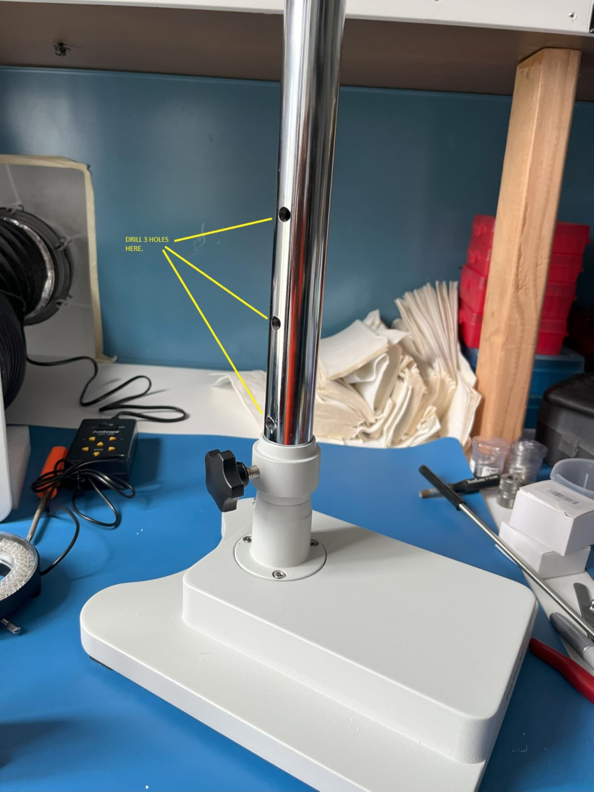 AmScope SM-4TZ-144A Professional Trinocular Stereo Zoom Microscope, WH10x, 3.5X-90X Magnification, 360 Degree Multi-Axis Head Rotation, 0.5X Barlow Lens customer photo 1
