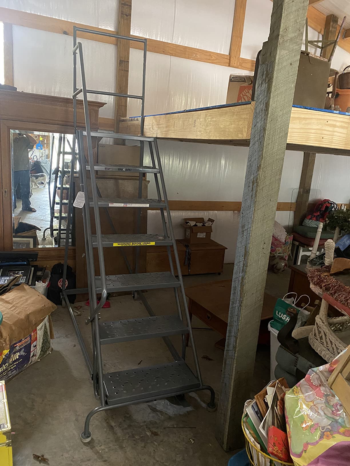 Tri-Arc KDEC112246 12-Step Forward Descent Safety Angle Steel Rolling Industrial and Warehouse Ladder with Perforated Tread, 24-Inch Wide Steps customer photo 1