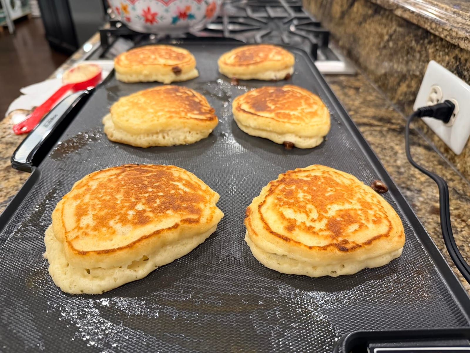 Presto 07061 22-Inch Electric Ceramic Griddle customer photo 1
