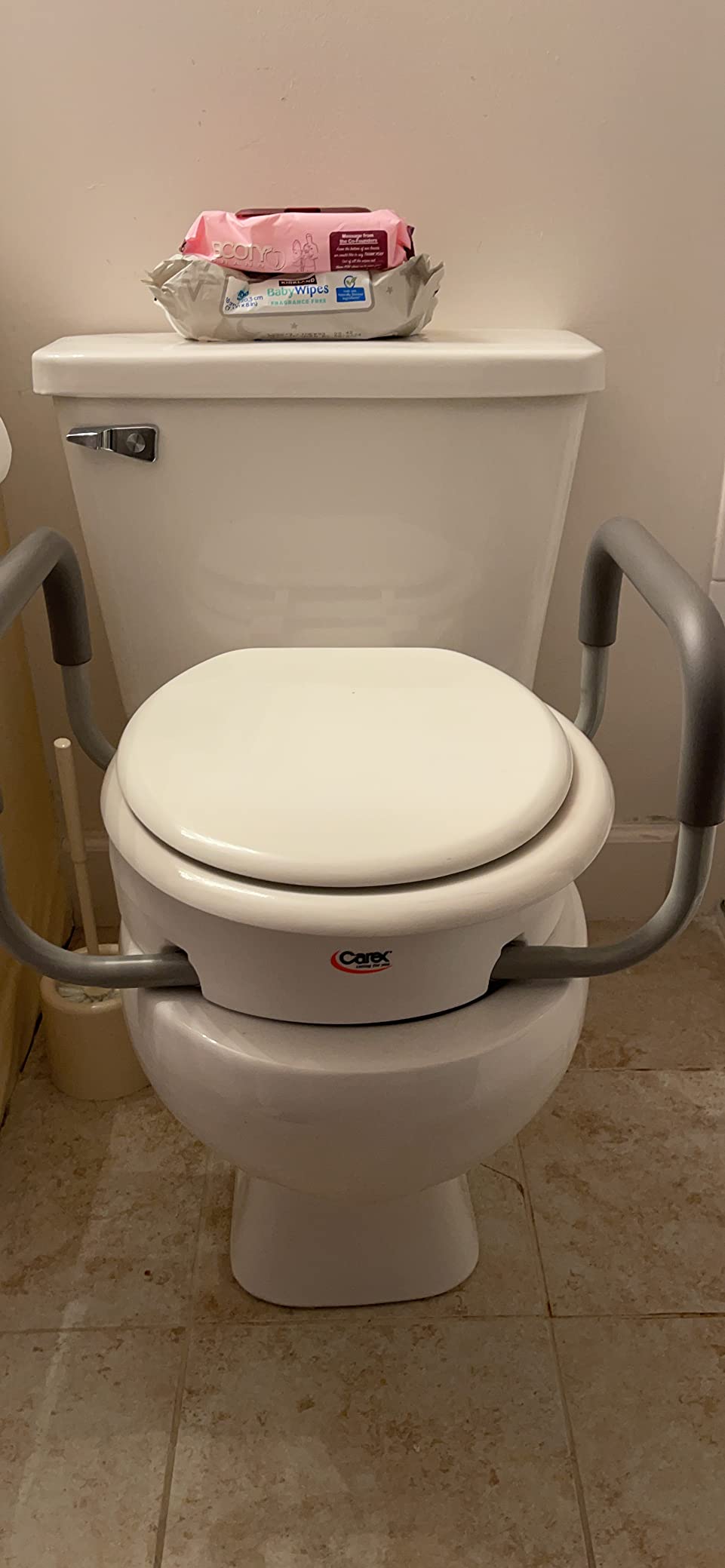 Carex 3.5 Inch Raised Toilet Seat with Arms, Round Toilet Seat Riser, 300 lbs Capacity, Elevating and Raising Seat for Elderly and Handicap, Universal, Slip-Resistant with Padded Handles, White customer photo 1