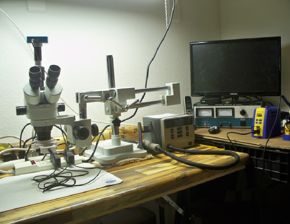 AmScope SM-4 Series Simul-Focal Zoom Trinocular Stereo Microscope, 3.5X-90X Magnification, Camera Port & Double-Arm Boom Stand customer photo 1