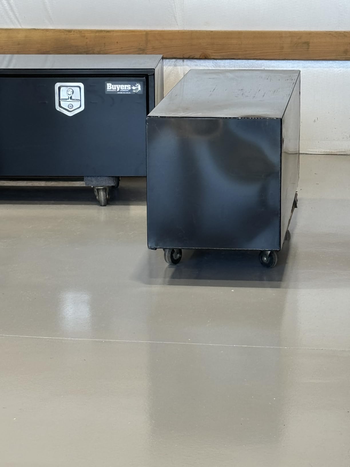 Buyers Products 1702305 Black Steel Underbody Truck Tool Box, 18 x 18 x 36 Inch - Truck Bed & Underbelly RV Storage Box, Locking T-Latch, Weather-Resistant, Heavy-Duty Flatbed Job Box, Made in USA customer photo 2