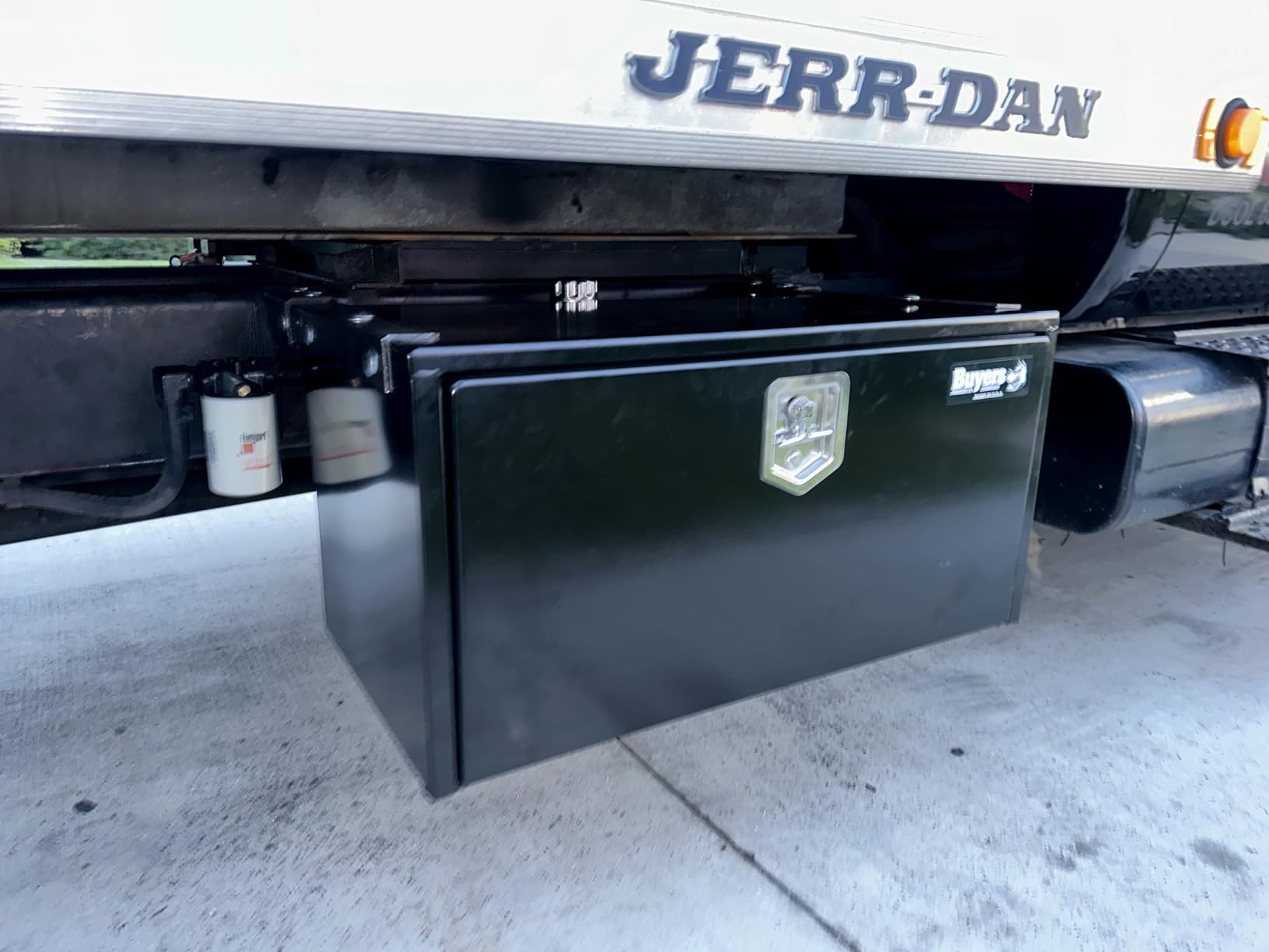 Buyers Products 1702310 Black Steel Underbody Truck Tool Box, 18x18x48 Inch | Truck Bed & Underbelly RV Storage Box, Locking T-Latch, Weather-Resistant, Heavy-Duty Flatbed Job Box, Made in USA customer photo 2