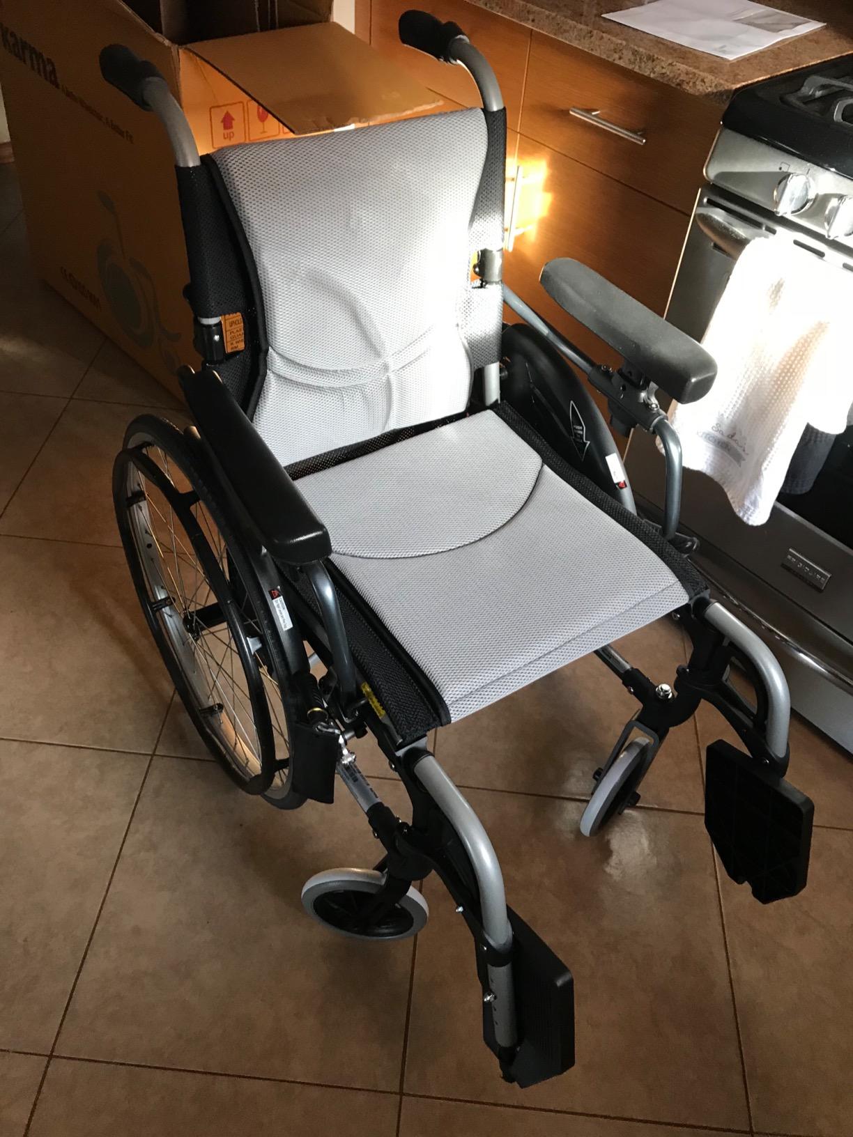 Karman 29 pounds S-305 Ergonomic Wheelchair, 18