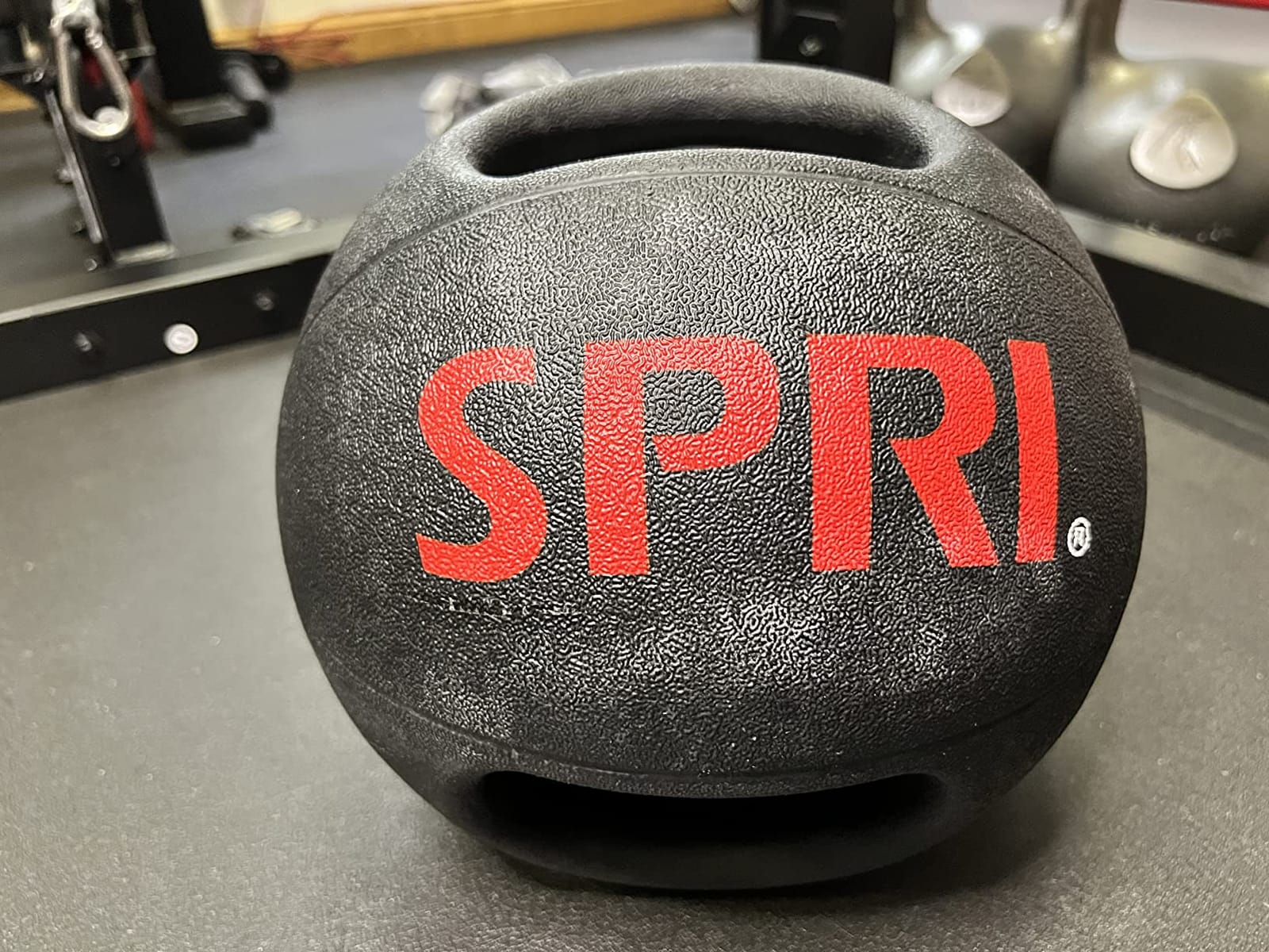 SPRI Medicine Ball with Handles customer photo 2