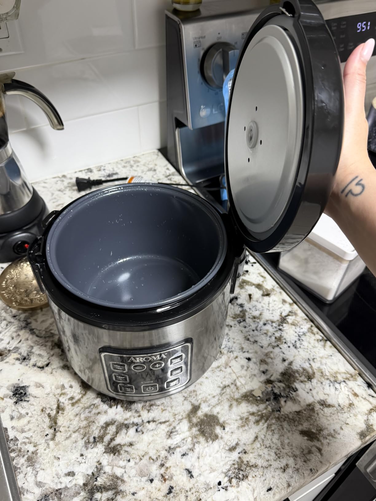 AROMA Digital Rice Cooker, 4-Cup (Uncooked) / 8-Cup (Cooked), Steamer, Grain Cooker, Multicooker, 2 Qt, Stainless Steel Exterior, ARC-914SBD customer photo 1