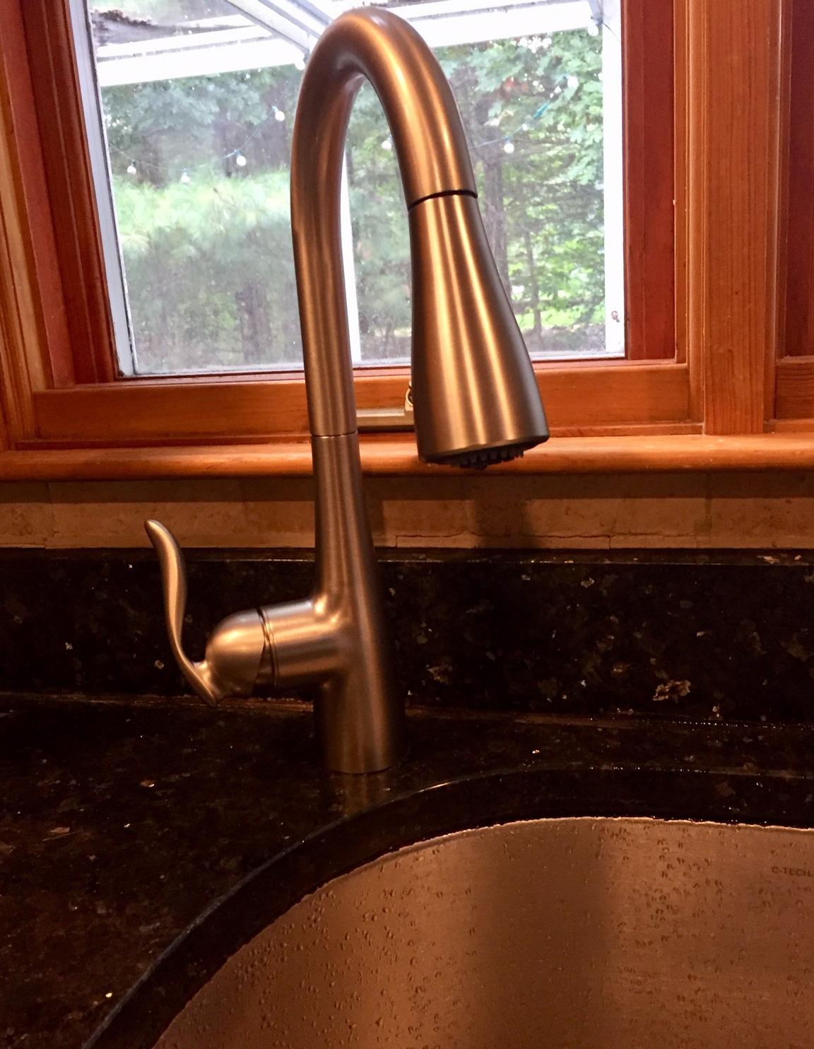 Moen Arbor Spot Resist Stainless One-Handle Pulldown Kitchen Faucet with Sprayer and Reflex Docking System, Kitchen Sink Faucet Featuring Power Boost for a Faster Clean, 7594SRS customer photo 2