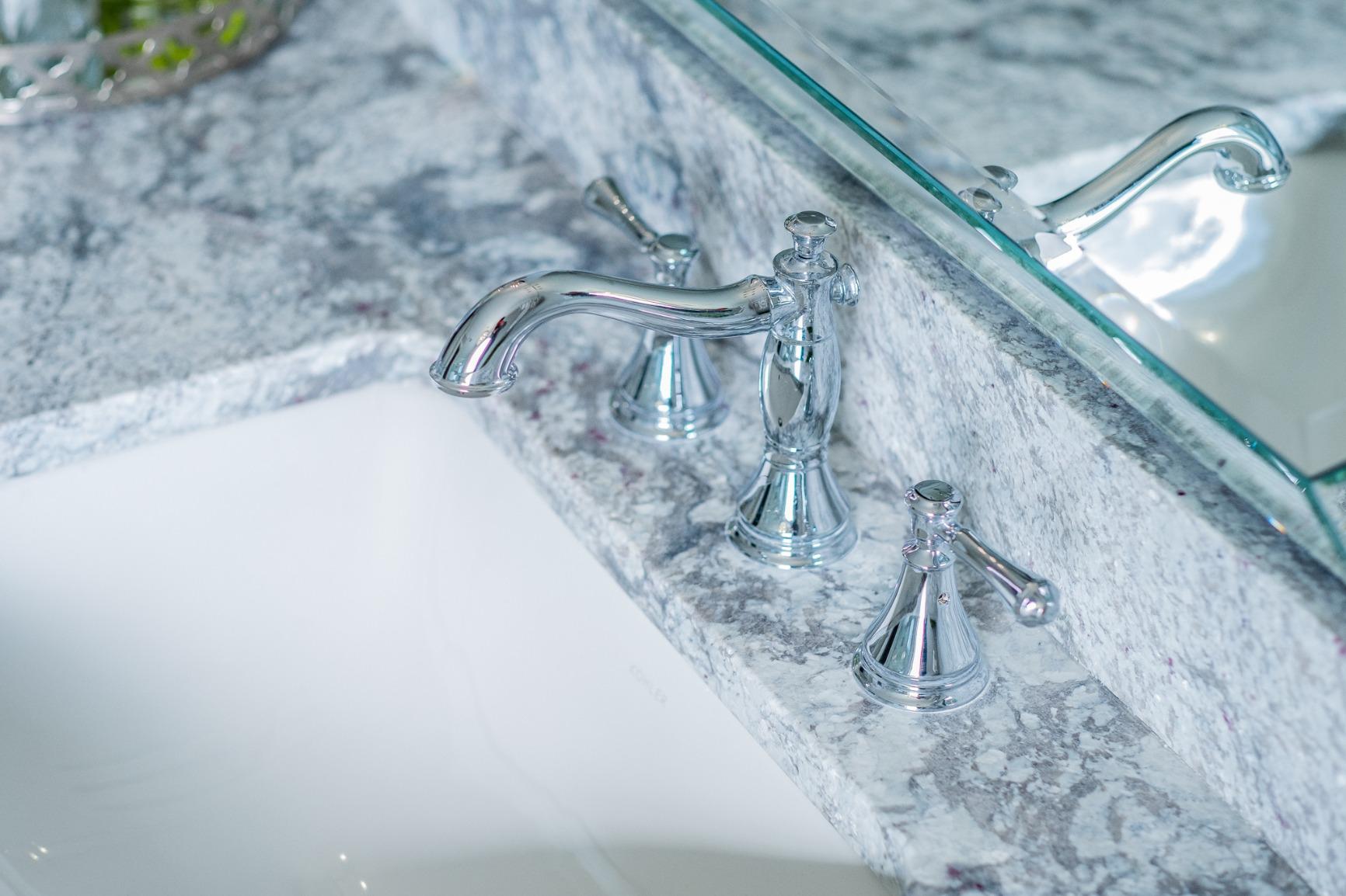 Delta Cassidy Chrome Bathroom Faucet 3 Hole, 8 Inch Widespread Bathroom Sink Faucet for Vanity, Metal Push-Pop Drain Assembly, Chrome 3597LF-MPU customer photo 1