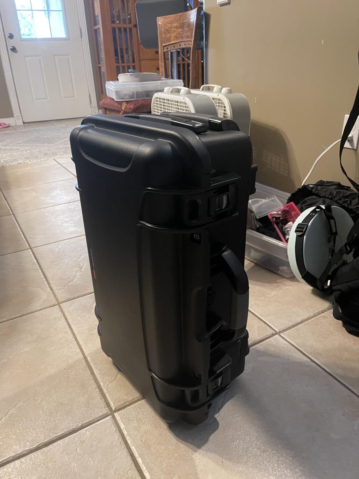 NANUK 935 Hard Case for Camera & Lenses with Padded Divider - Waterproof Equipment Case with Wheels, 22