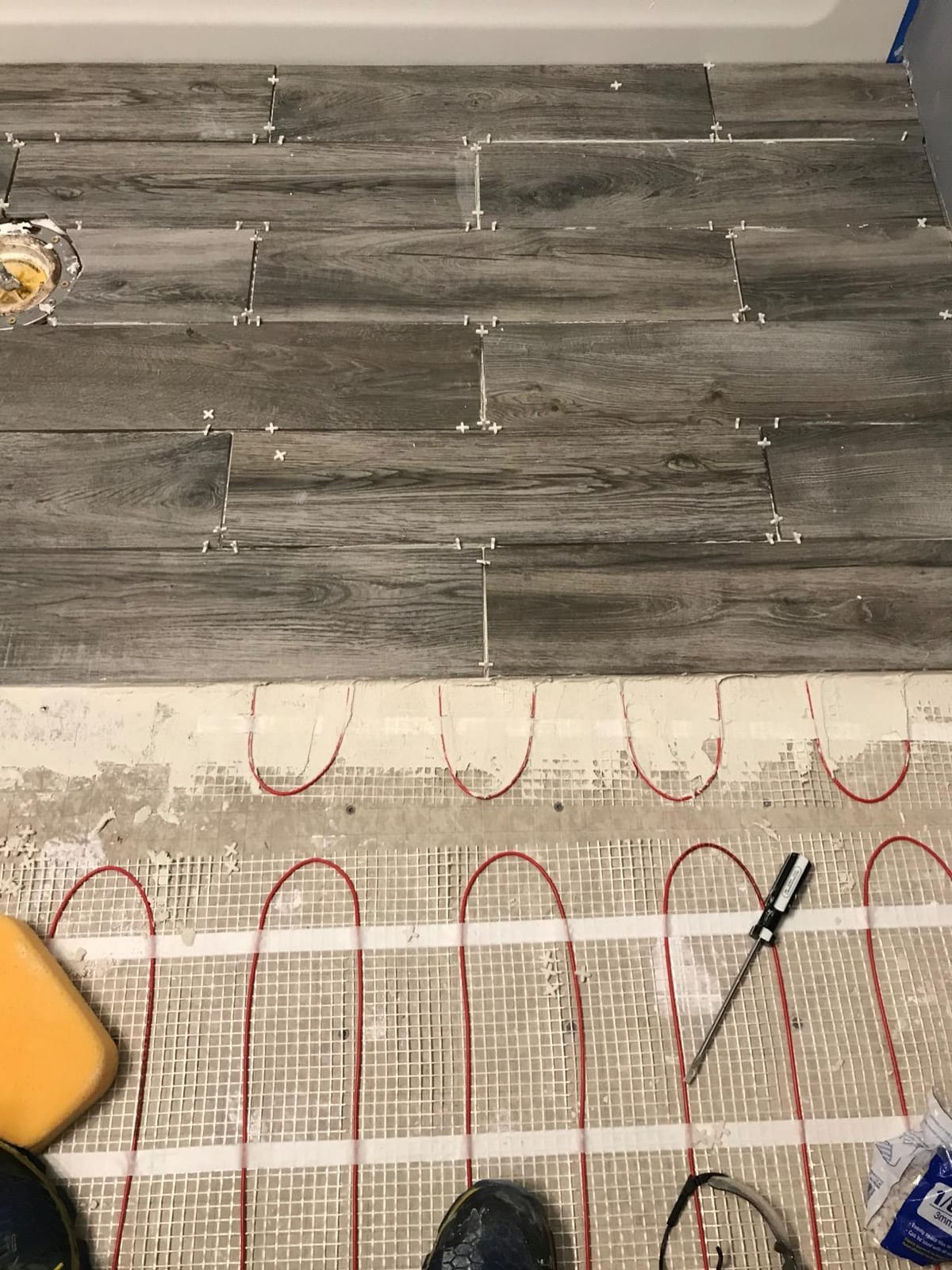50 sqft Heatwave Electric Floor Heating Kit with Thermostat | Heated floor system for bathrooms & kitchens | Programmable GFCI thermostat with sensor | 110/120 volts & 600 watts customer photo 2