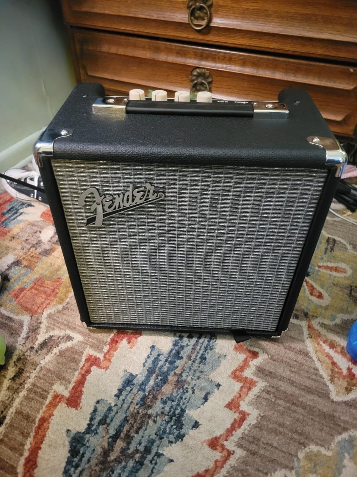 Fender Rumble 15 V3 Bass Guitar Amplifier, 15W Amp, Combo Amp, 2Yr Warranty | 3 Band EQ, Aux Input and Headphone Output, Black/Silver customer photo 2