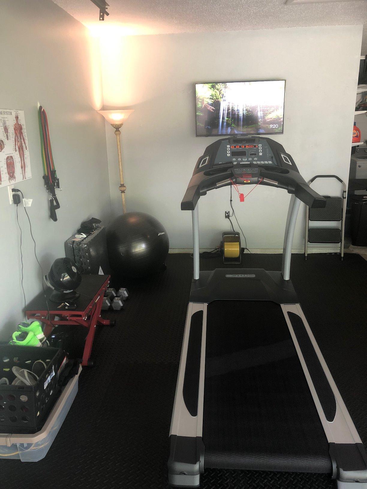 3G Cardio Elite Runner X Treadmill - Commercial Grade, 4.0 HP, 400 lb Capacity customer photo 2
