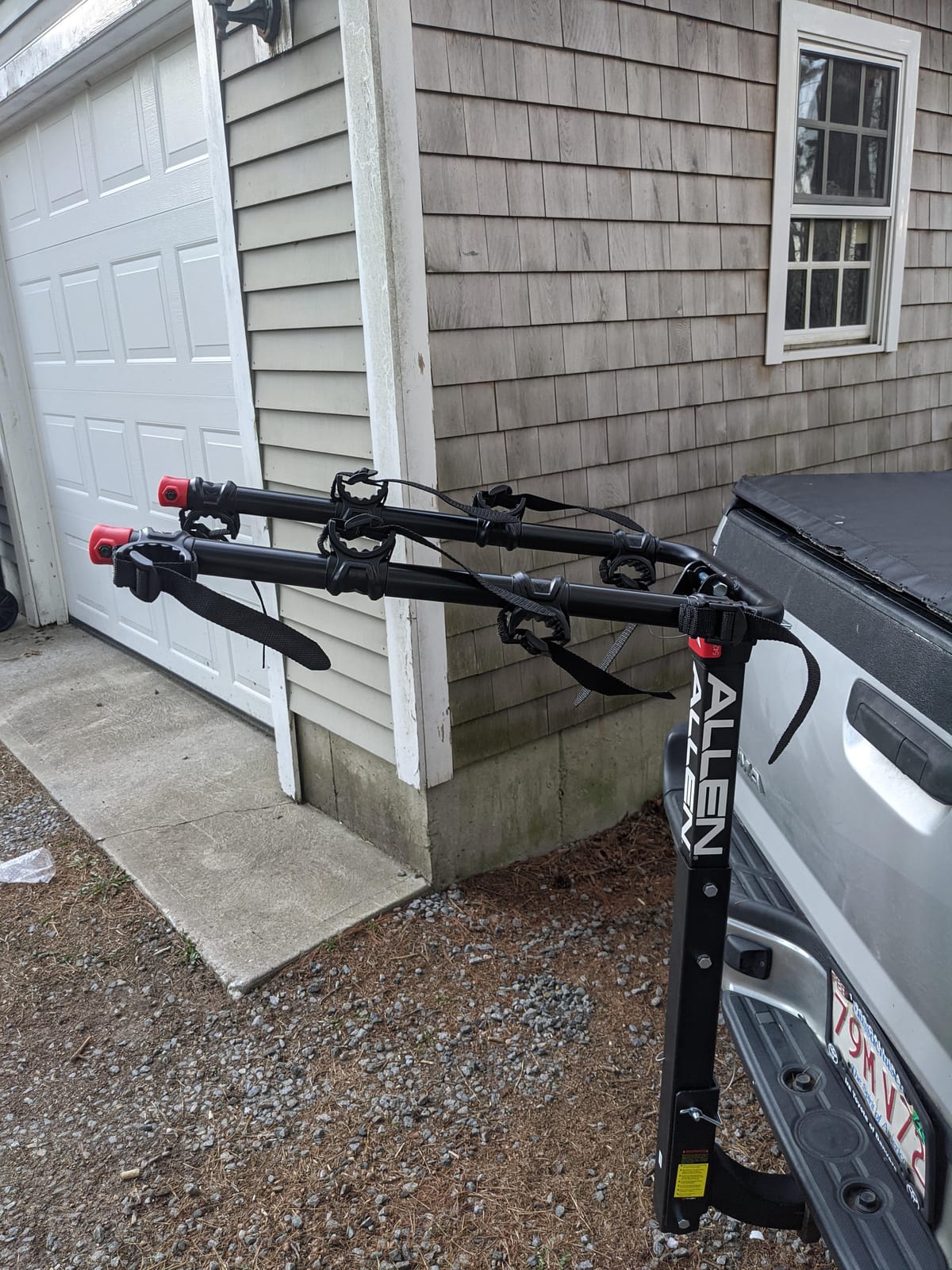 Allen Sports Deluxe 4-Bike Hitch Mount Rack (2-Inch Receiver), Black customer photo 1
