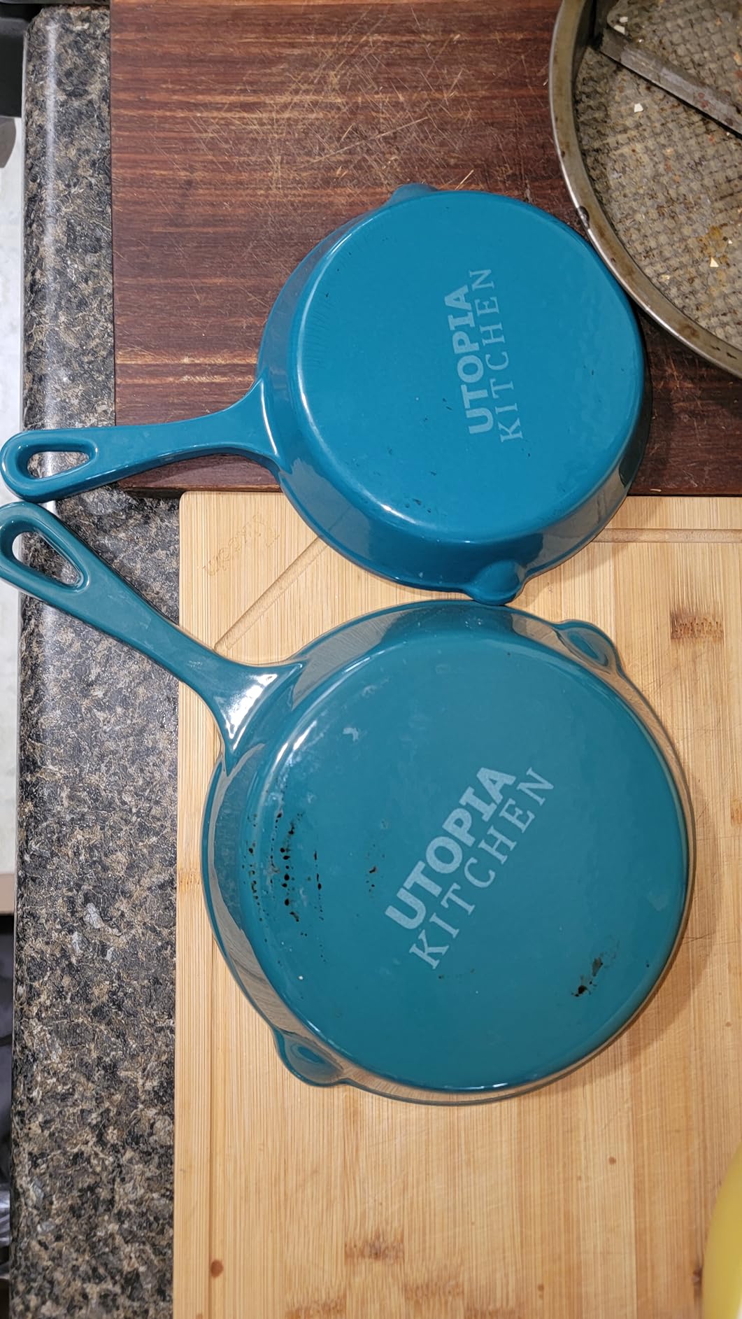 Utopia Kitchen Cast Iron Skillet 12 Inch Pre-Seasoned PFAS-Free customer photo 1