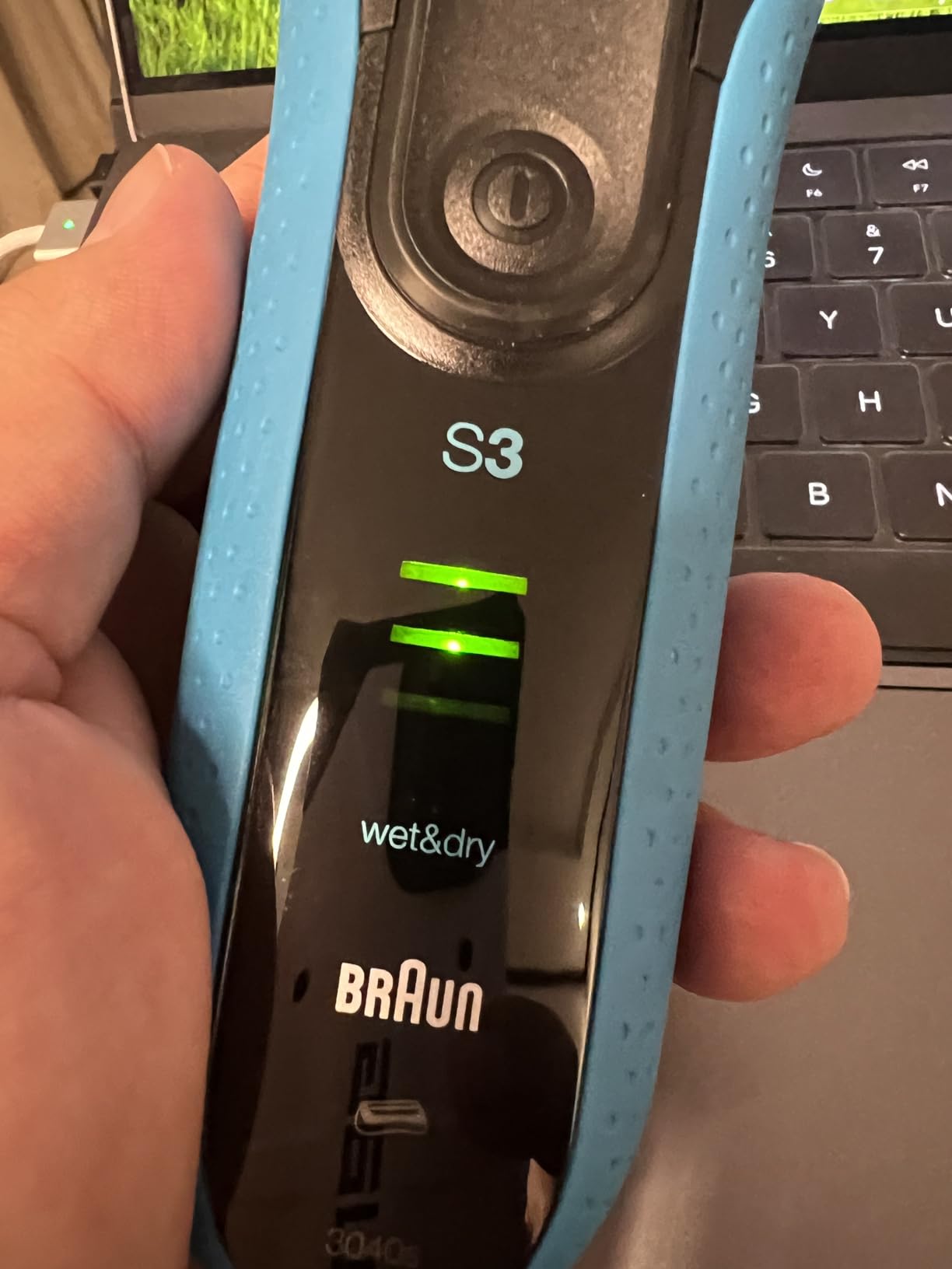 Braun Electric Series 3 Razor with Precision Trimmer, Rechargeable, Wet & Dry Foil Shaver for Men, 45 Minute Runtime, MicroComb and Long Hair Trimmer, Protects Skin from Nicks & Cuts customer photo 2