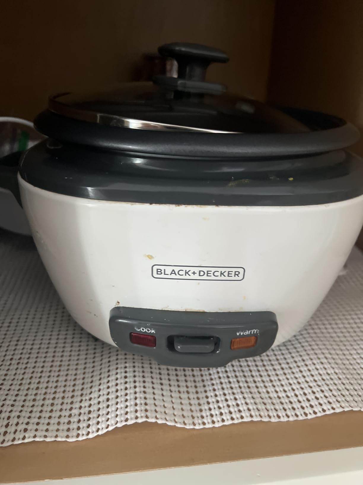 BLACK+DECKER 6-Cup Rice Cooker with Steaming Basket customer photo 1