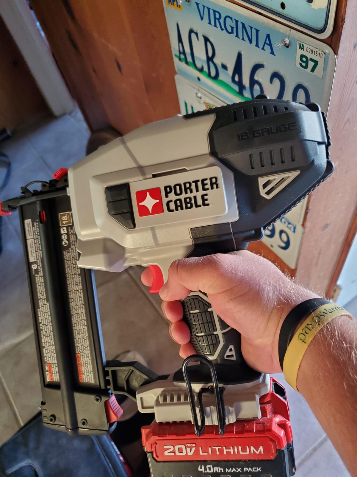 PORTER-CABLE PCC790B 20V MAX Lithium 18GA Brad Nailer Kit (Bare Tool Only) customer photo 2