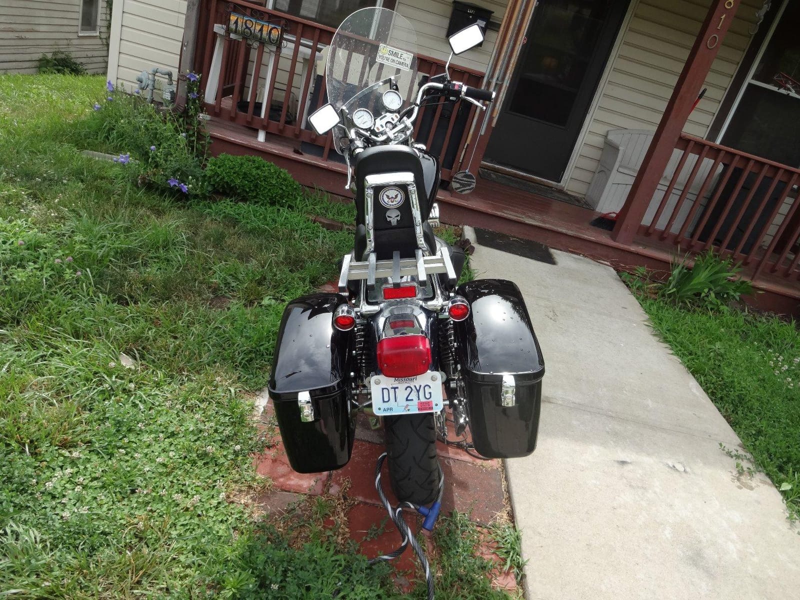 Vivid 60L Hard Saddle Bag Trunk with Brackets for Harley Dyna Honda Suzuki Kawasaki Yamaha Cruiser customer photo 1