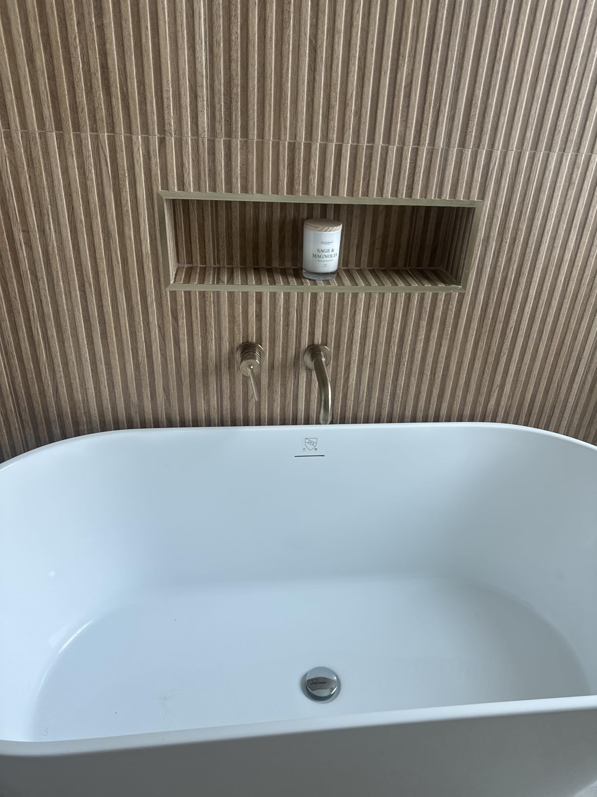 Delta Trinsic Wall Mount Bathroom Faucet 2 Hole, Brushed Gold Bathroom Sink Faucet for Vanity, Champagne Bronze T3559LF-CZWL customer photo 1