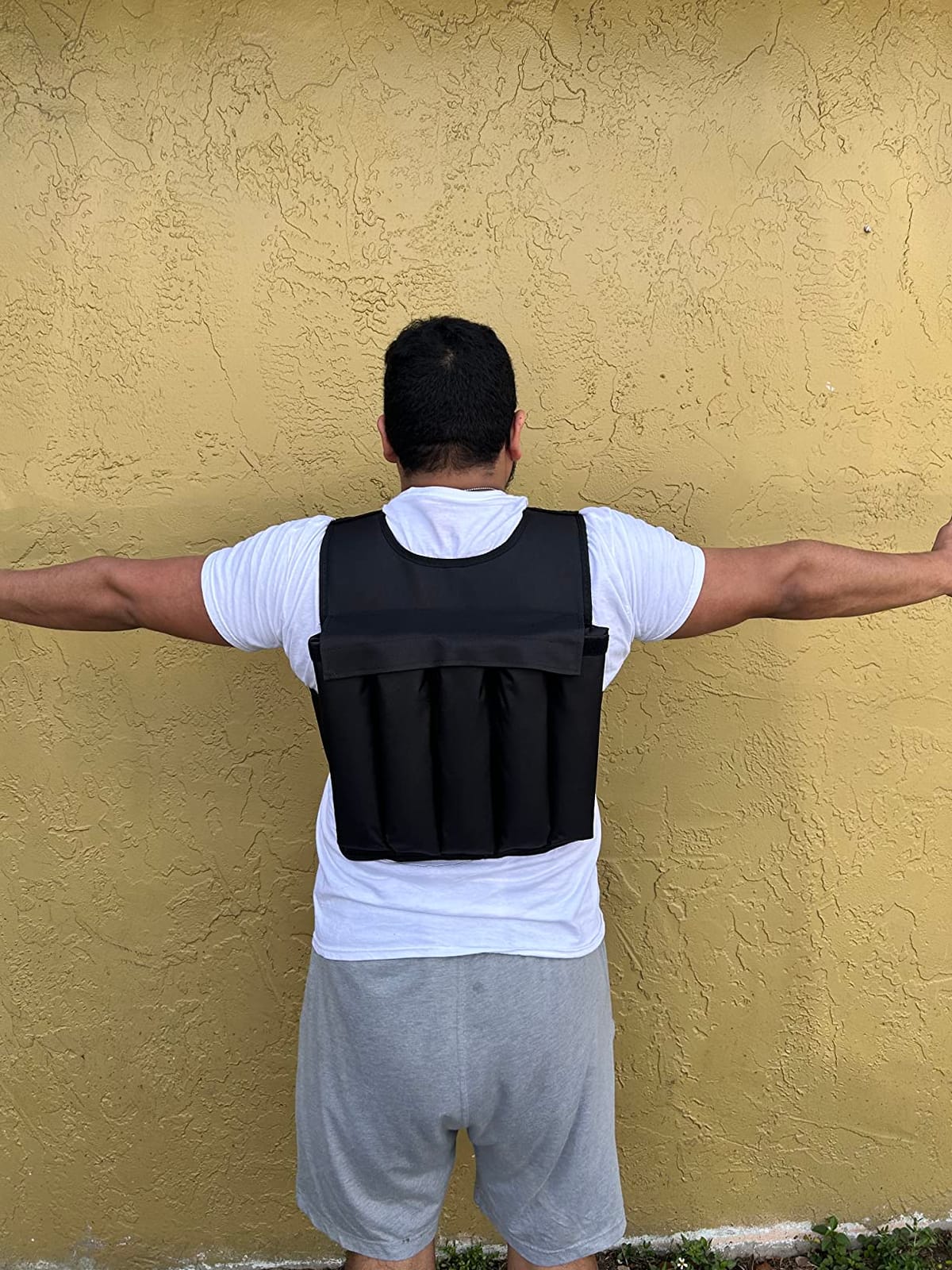 RUNmax 20LBS - 150LBS Adjustable Weighted Vest Wtih Shoulder Pads Option for Men and Women customer photo 1