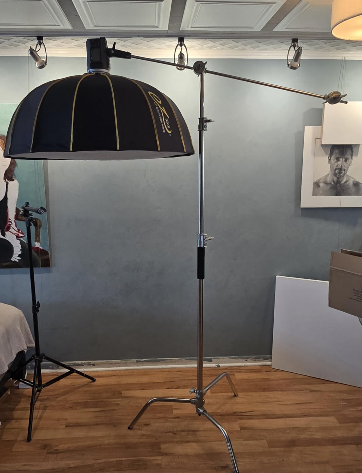 NEEWER Pro 100% Stainless Steel Heavy Duty C Stand with Boom Arm | Max Height 10.5ft/320cm, Photography Light Stand, 4.2ft/128cm Holding Arm, 2 Grip Head for Studio Monolight Softbox Reflector customer photo 2