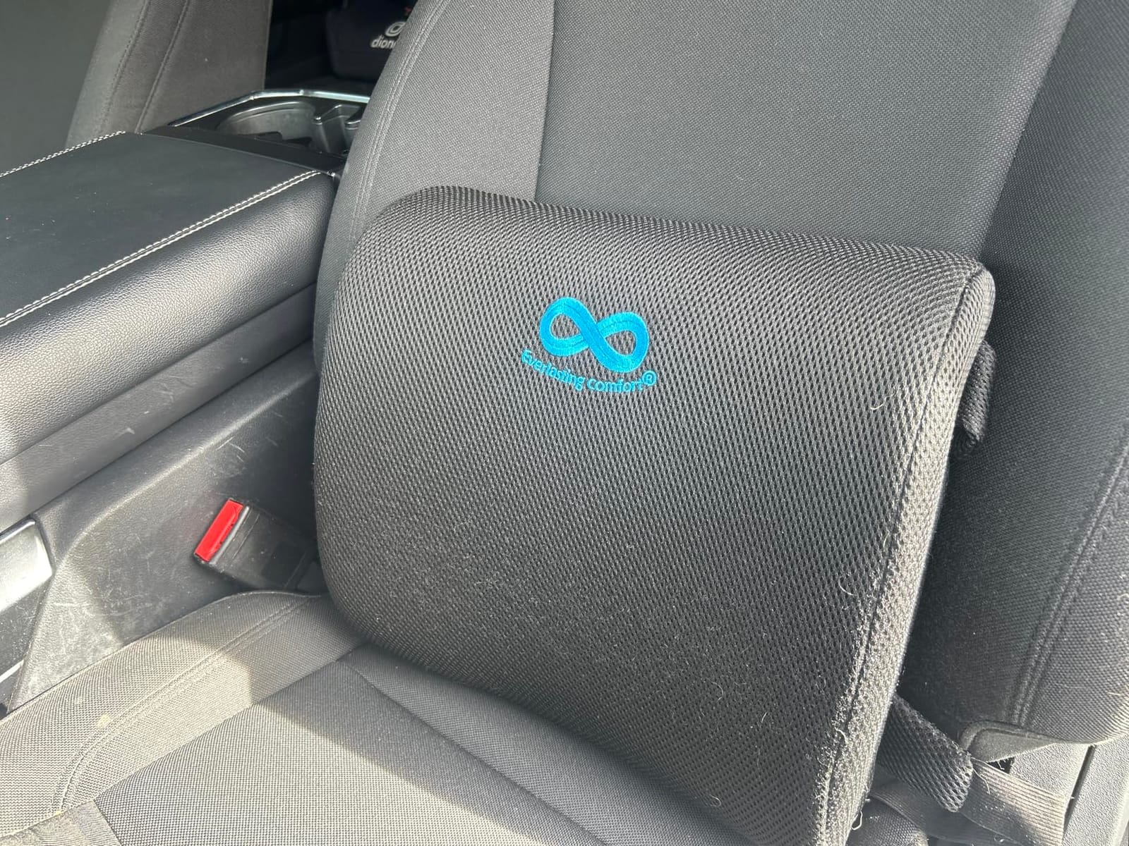 Everlasting Comfort The Original Lumbar Support Pillow for Office Chair - Improves Posture, Promotes Back Pain Relief - Superior Back Support for Gaming and Desk Chairs - Lumbar Pillow for Car, Couch customer photo 1