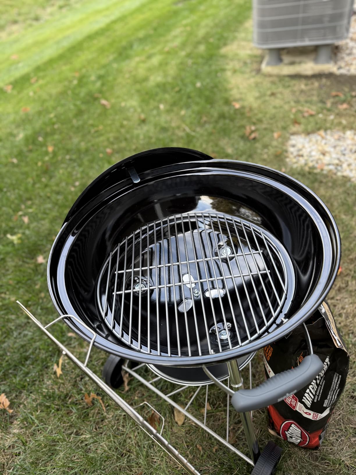 Weber Jumbo Joe Premium Compact Charcoal Grill, 22-Inch, Black customer photo 1