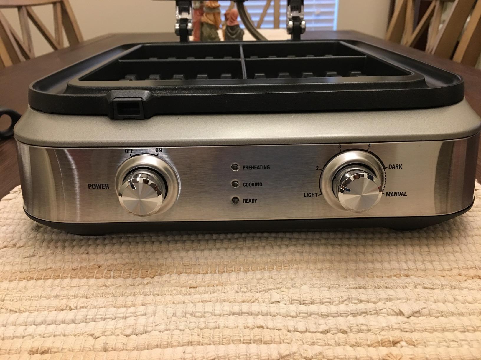 Breville BWM604BSS Smart Waffle Maker, 4 Slice, Brushed Stainless Steel | 5 settings for browning control customer photo 1