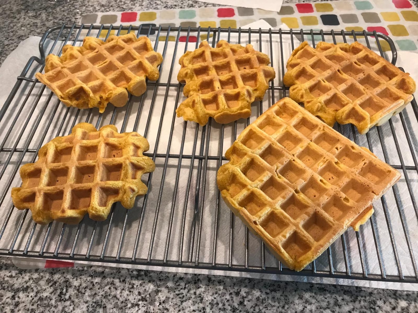 Breville BWM604BSS Smart Waffle Maker, 4 Slice, Brushed Stainless Steel | 5 settings for browning control customer photo 2