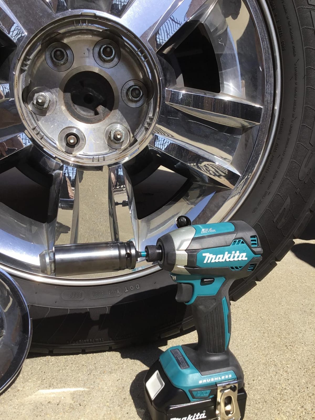 Makita XDT13Z 18V LXT Lithium-Ion Brushless Cordless Impact Driver, Tool Only customer photo 1