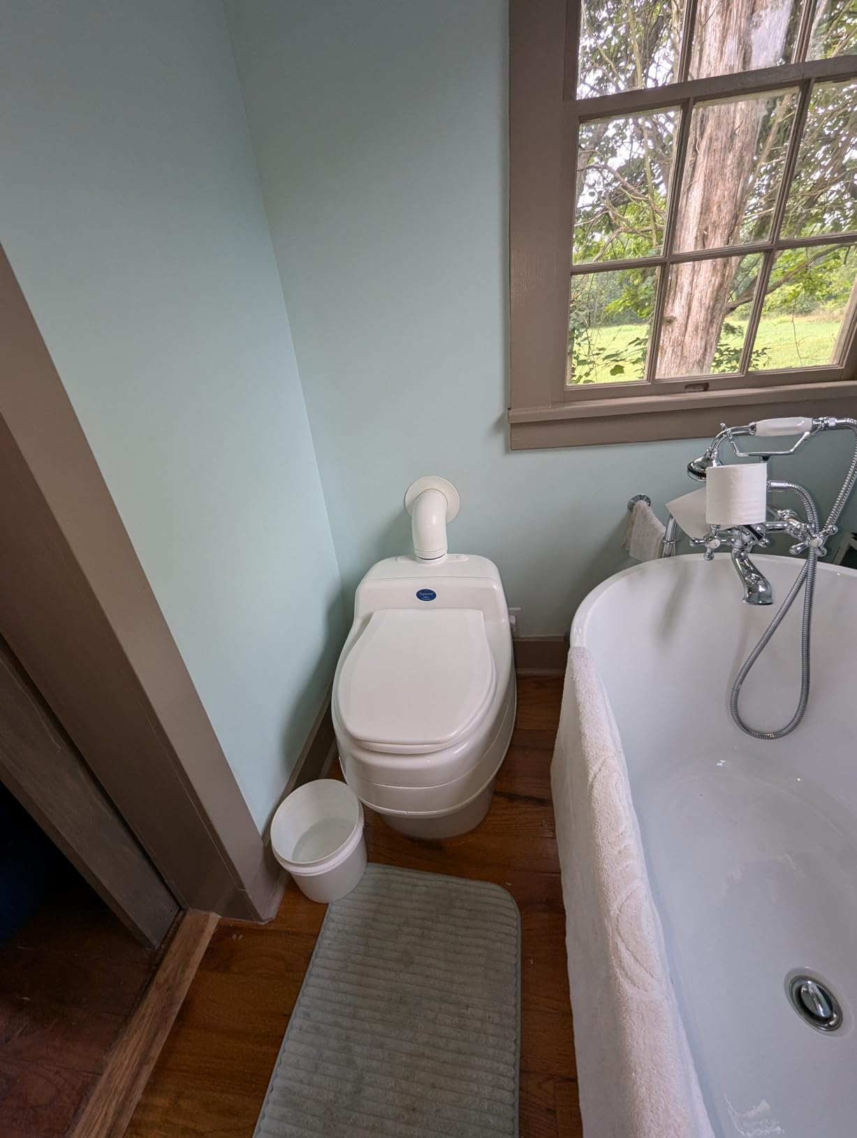 Separett Villa Urine-Separating Compost Toilet | No Additives or Mixing Needed, High-Capacity Design, For Homestead, For Schoolie, For Cottage Use customer photo 1